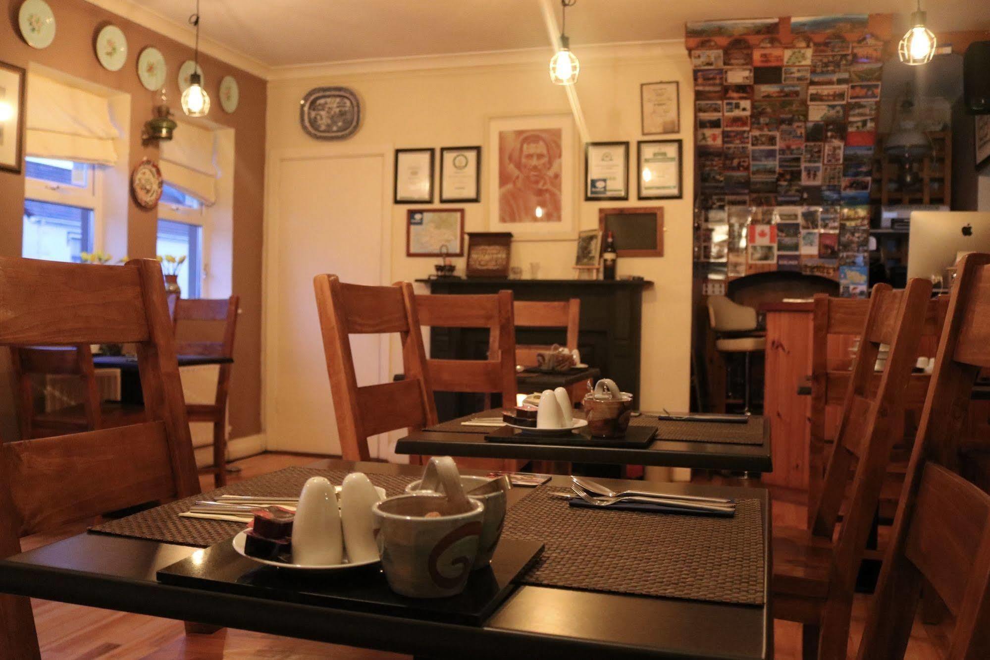 The Old Anchor B&B Anascaul 외부 사진